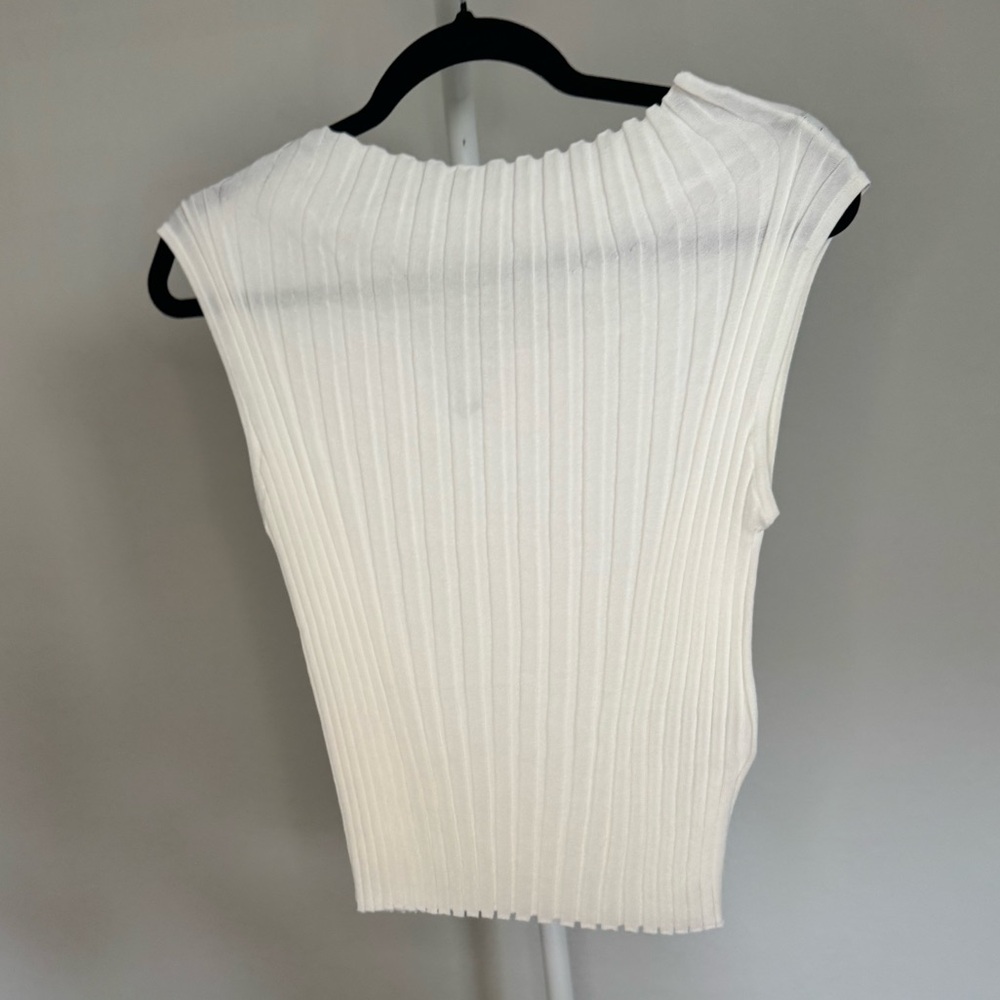 Zara NWOT Elegant White Ribbed Sleeveless Top size XL